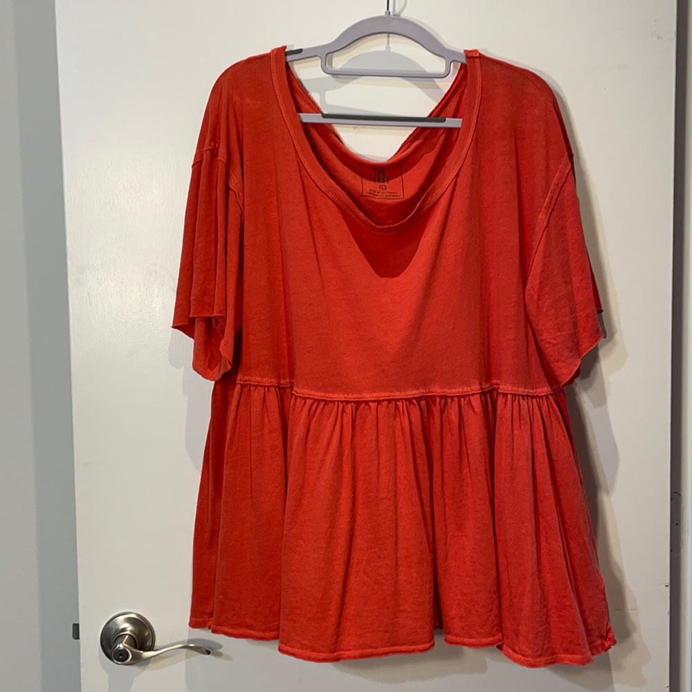 Free People Burnt Orange top ZS L. 100% Cotton. Cute, soft and comfortable.